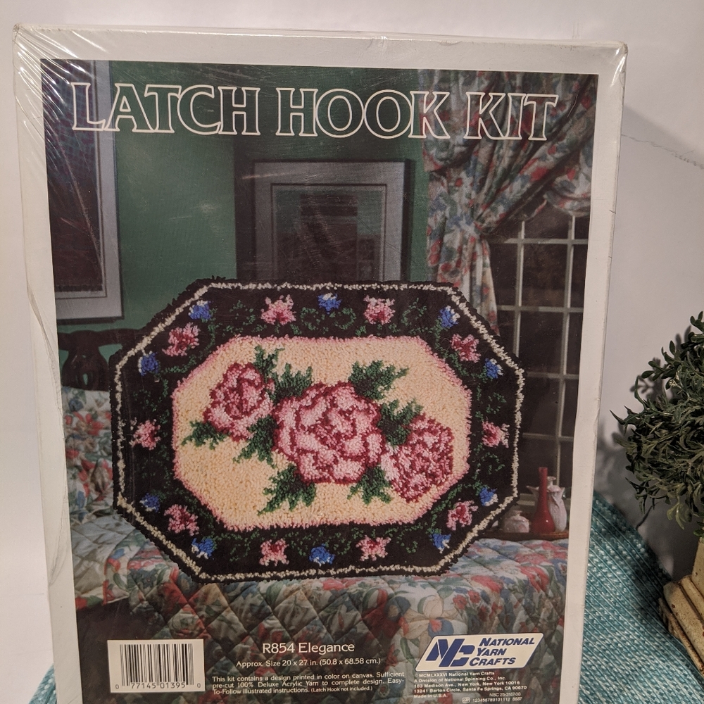 New in box Roses Rug  Latch Hook Kit
